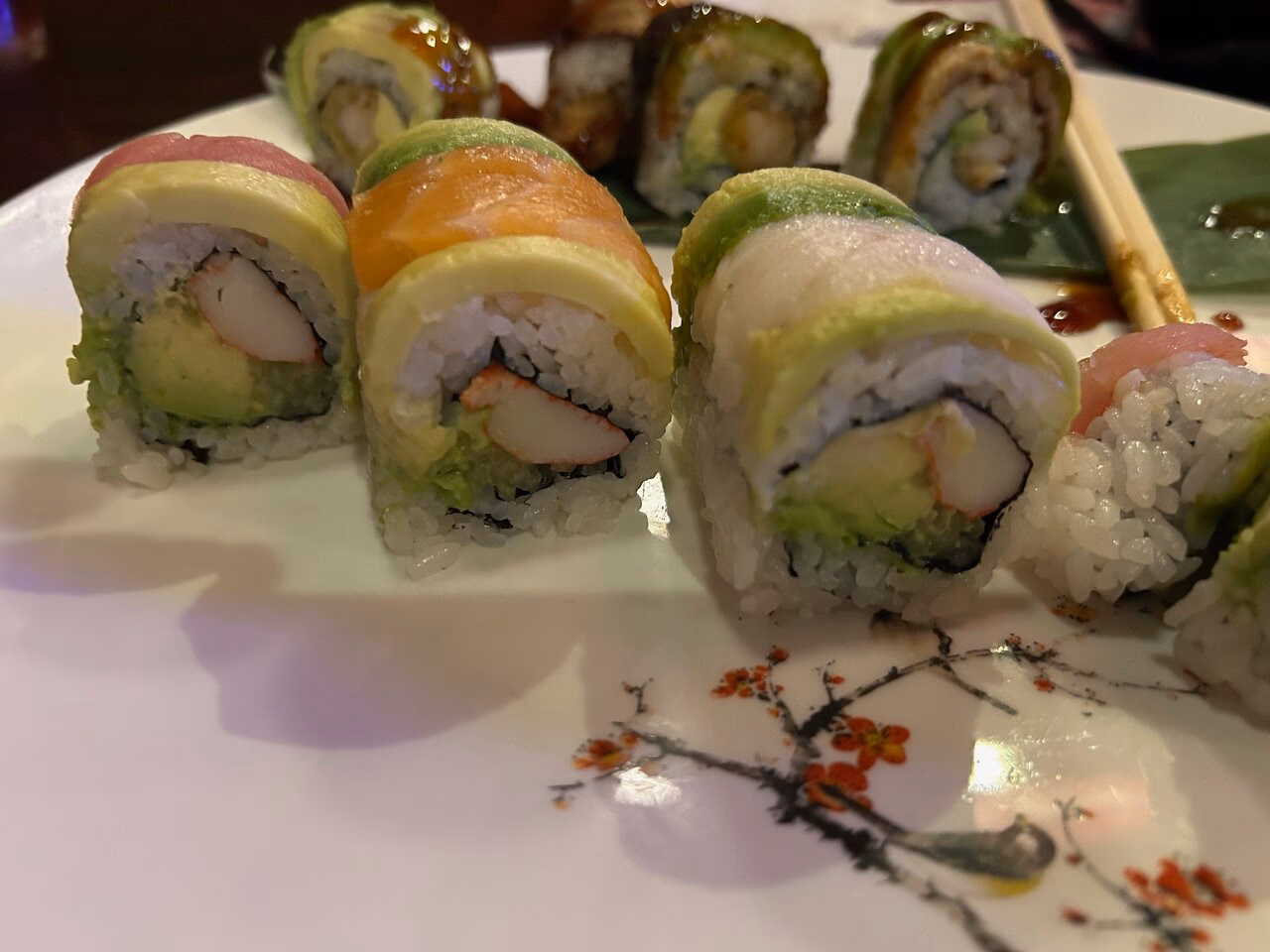 What type of sushi does Asakusa Sushi Ken specialize in?