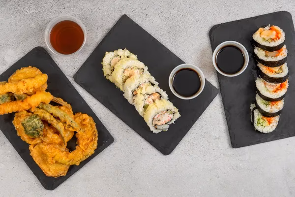 Does Awesome sushi take orders before the last call?
