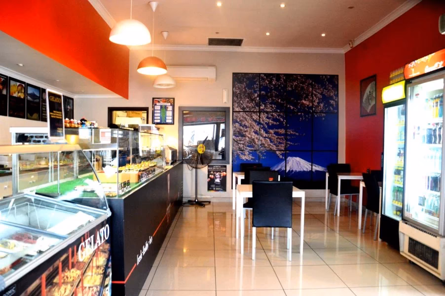 What to eat at Cherry Blossom sushi bar in Adelaide 5000?