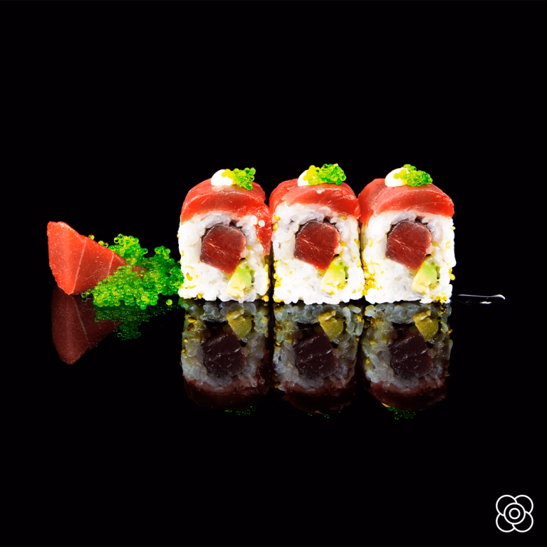 ¿Cómo se debe tomar el sushi?