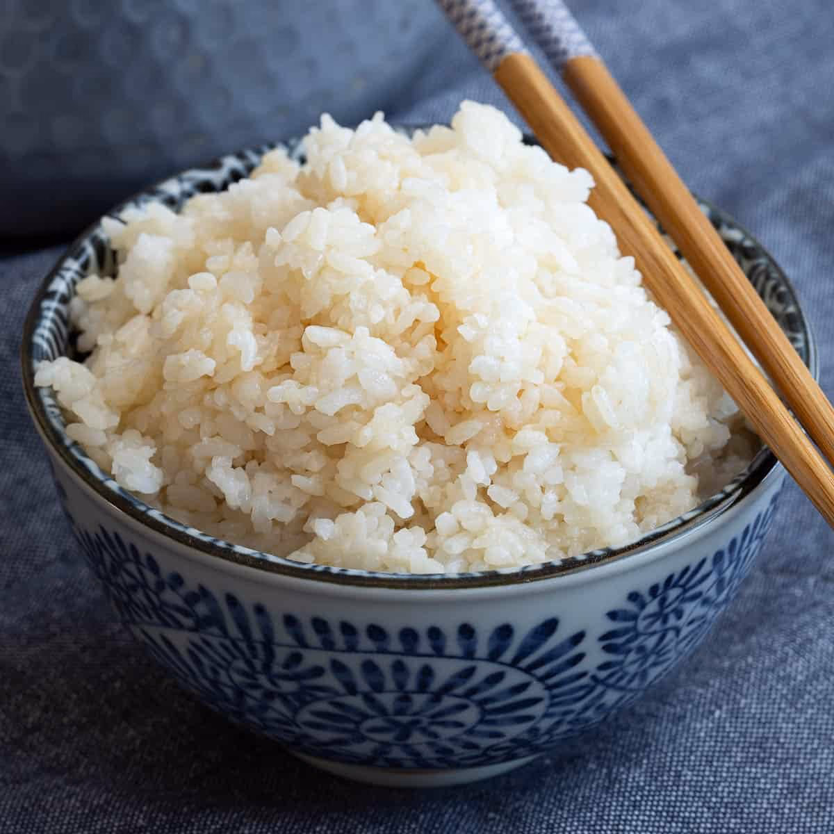 How to make sushi rice in a rice cooker?