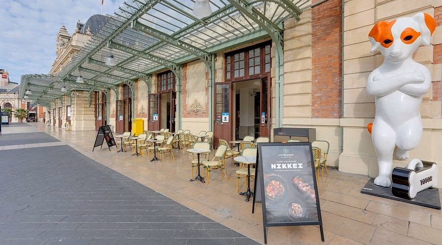 Est-ce que côté sushi est ouvert le dimanche ?