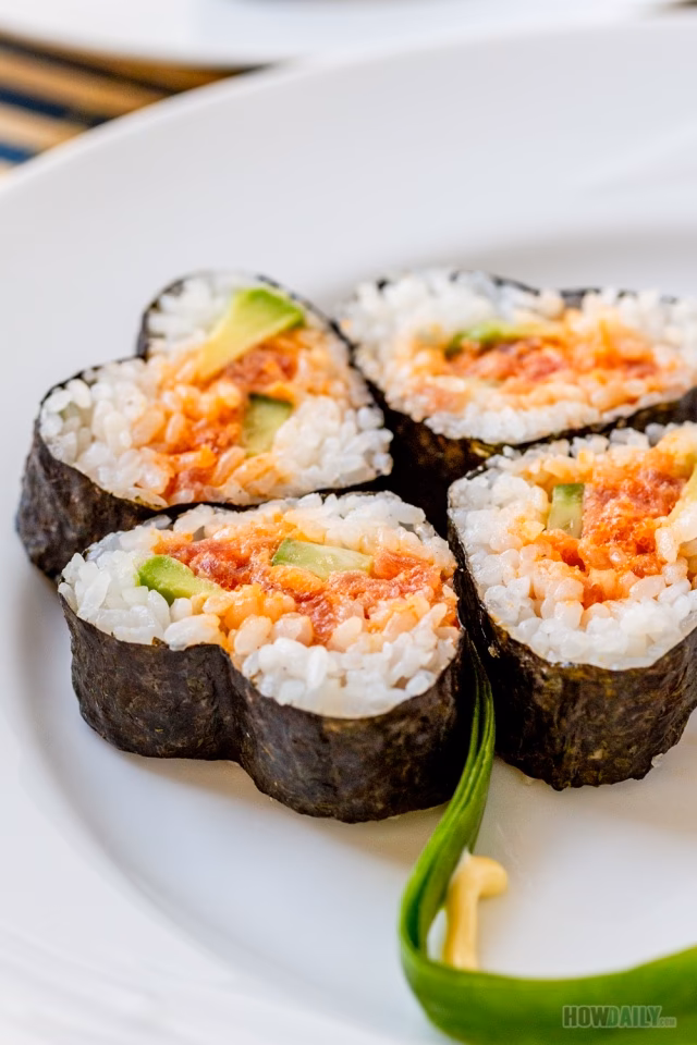 How long does it take to make dynamite Roll Sushi?