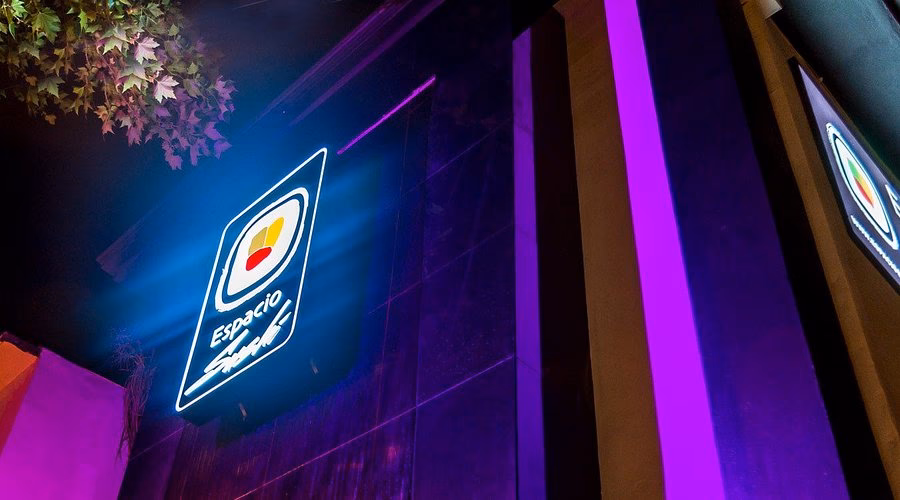 ¿Qué ofrece espacio Food & Service?