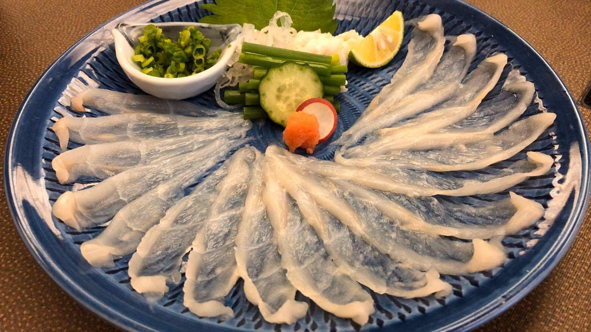 What to serve with fugu sashimi?
