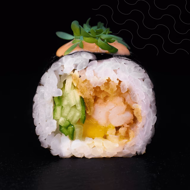 ¿Qué ofrece Futomaki sushi & wok?