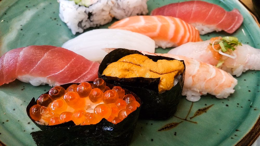 Does Hama take orders?