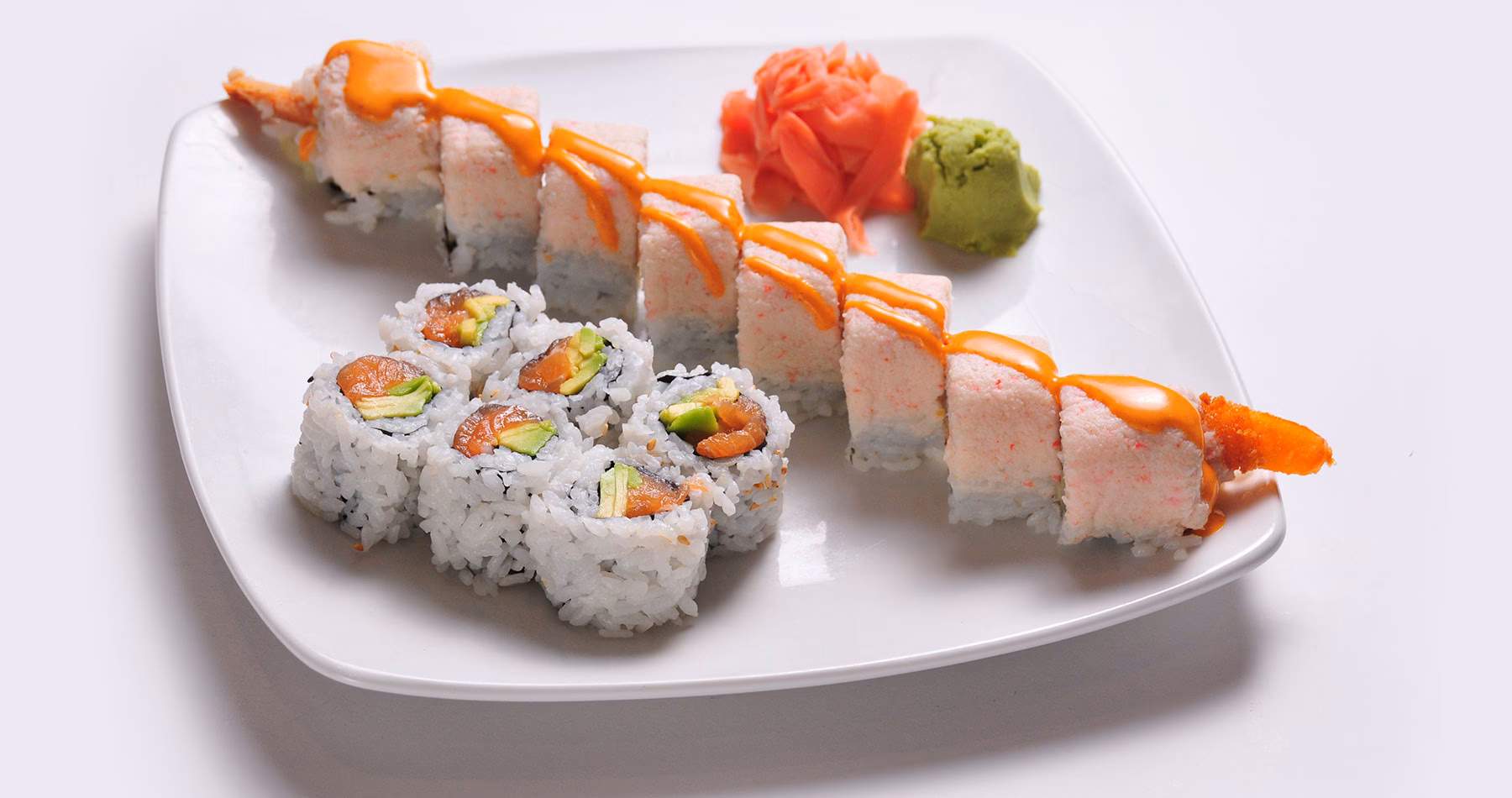 Does Minato sushi bar offer delivery?