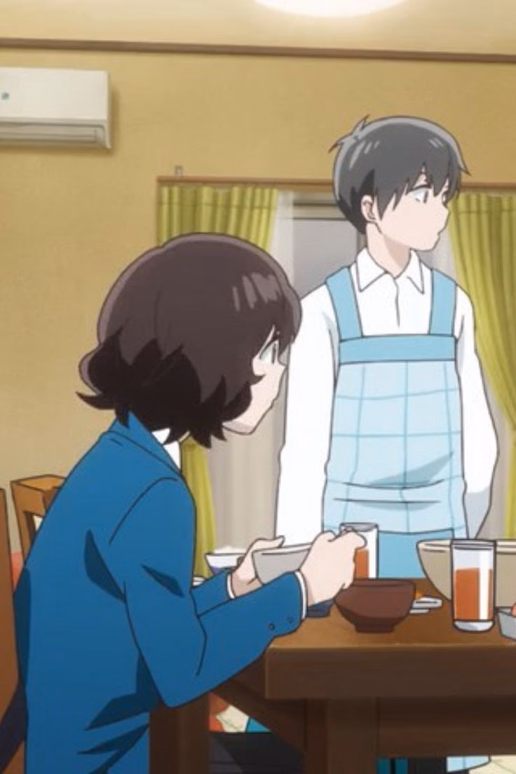 How does Toma convince Maki to join the team?