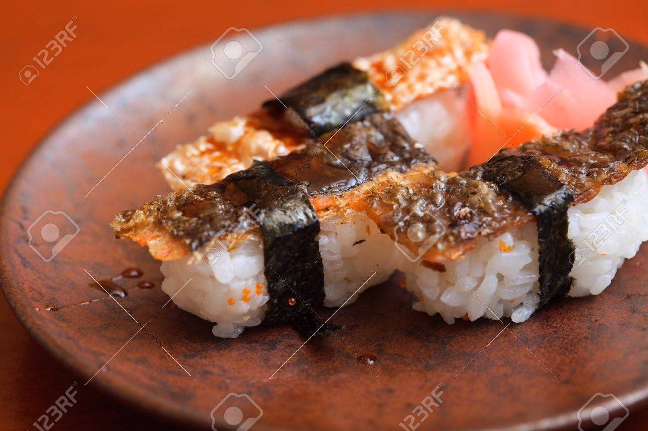 ¿Cómo se hace el nigiri sushi?