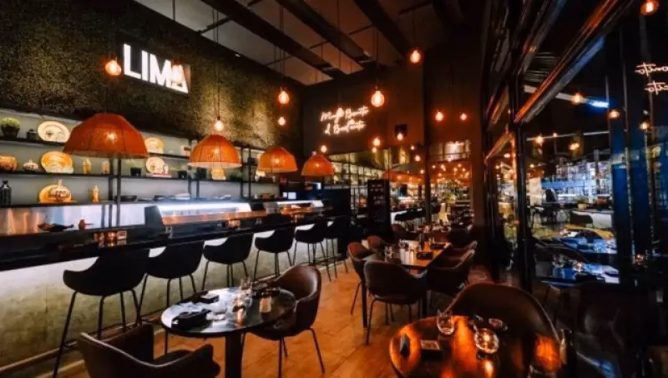 ¿Qué ofrece el restaurante Nikkei?