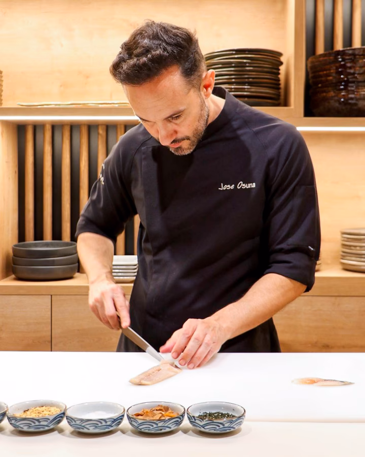 ¿Qué ofrece el menú Omakase de Tora?