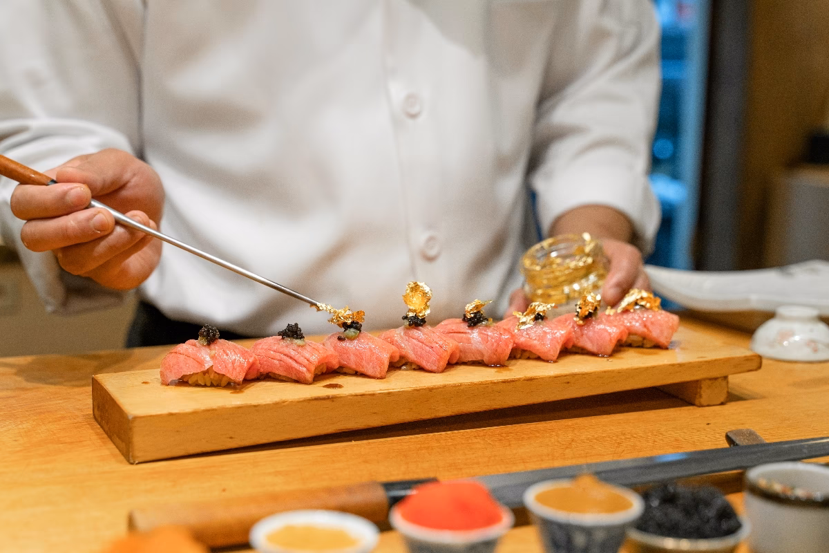 ¿Qué ofrece Tora para disfrutar de una experiencia Omakase?