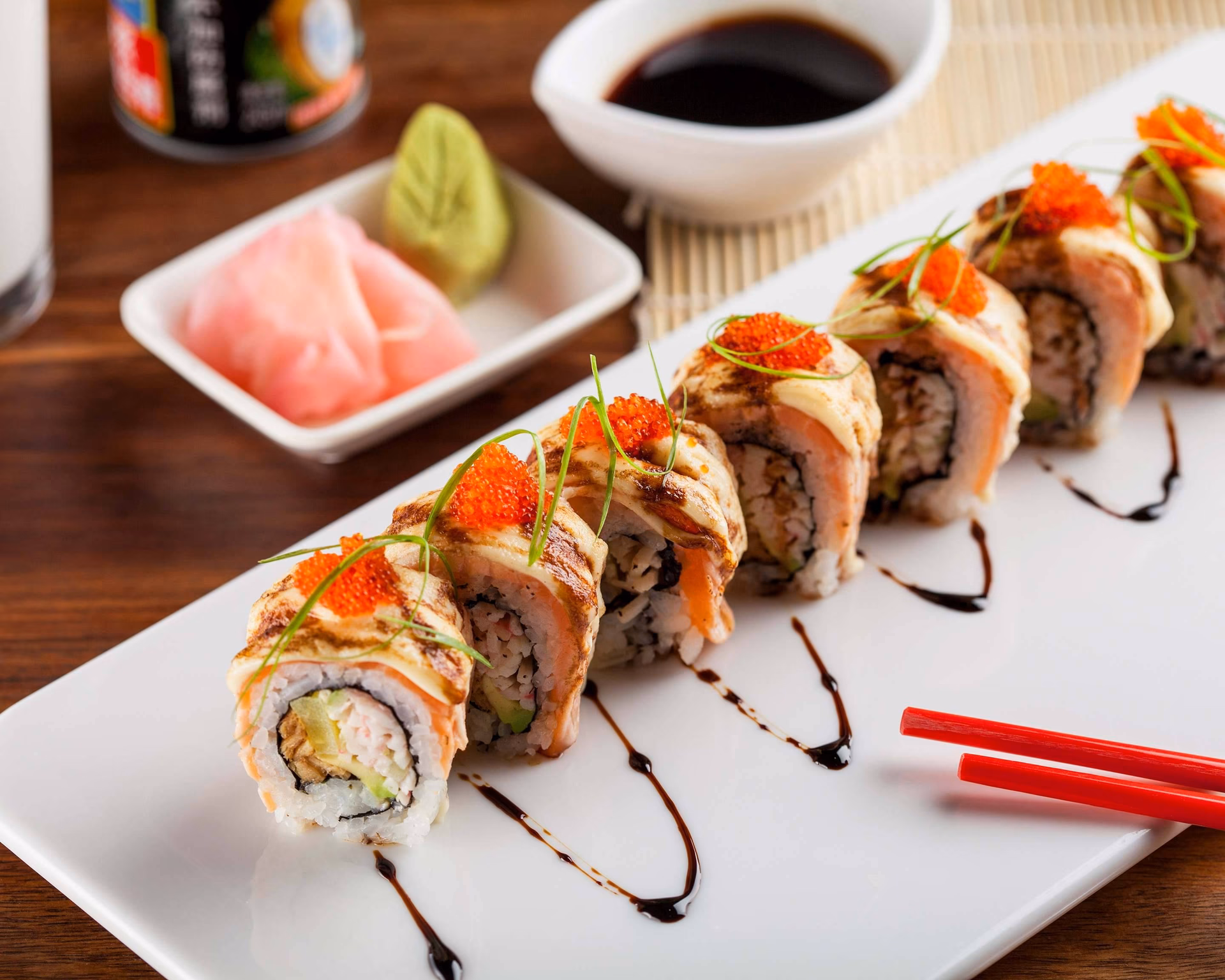 ¿Qué ofrece sushi palillos de bambú?