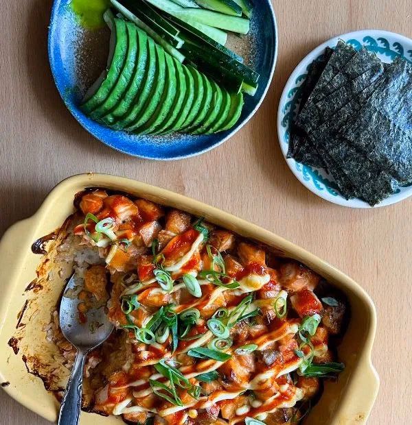 ¿Qué incluye el menú de sushi en Hanzo?