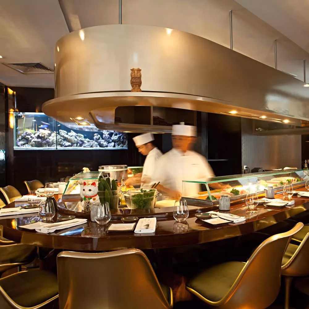 Where to eat sushi in Copacabana?