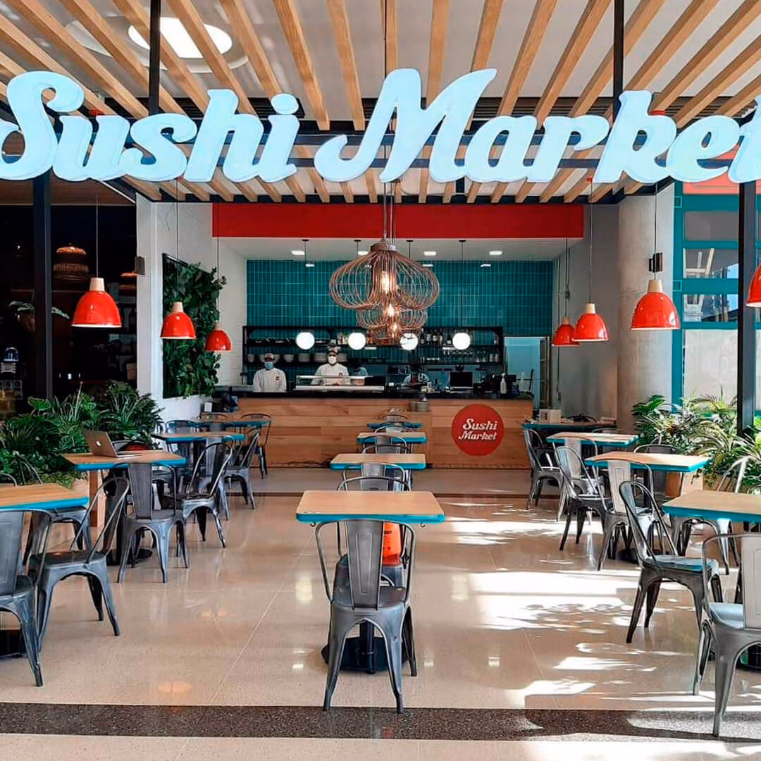 ¿Qué ofrece Running sushi in Market?