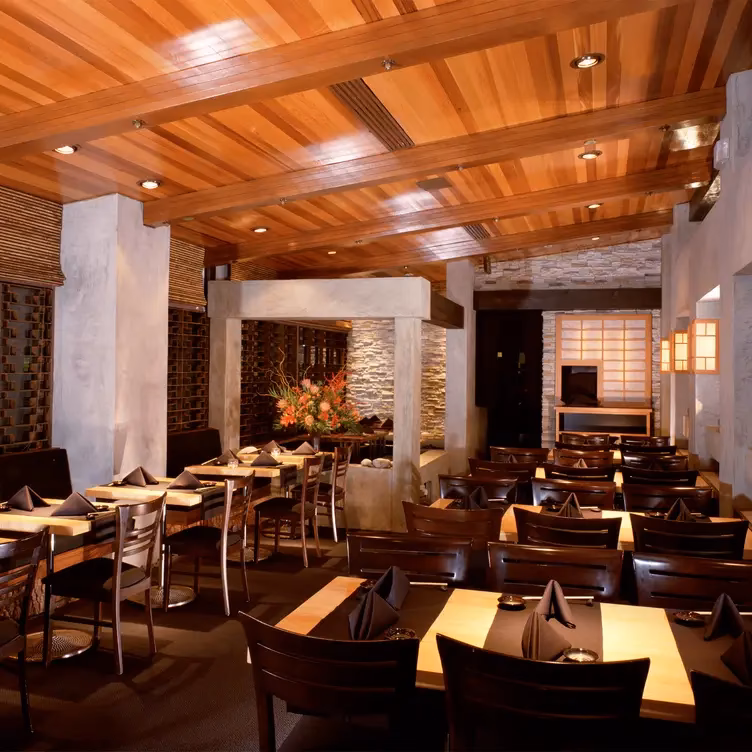 Which is the best sushi place in Santa Monica?