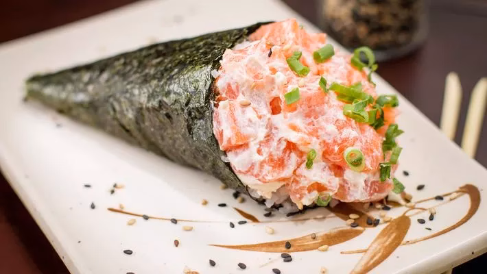 O que o temaki Station oferece?