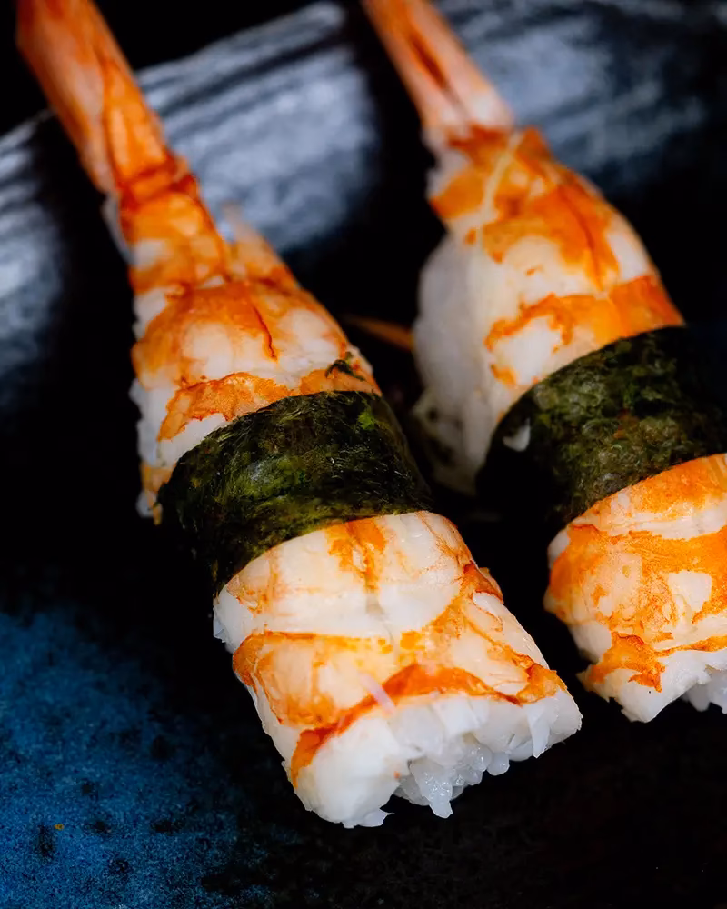 ¿Quién construyó el tenshu kaku?