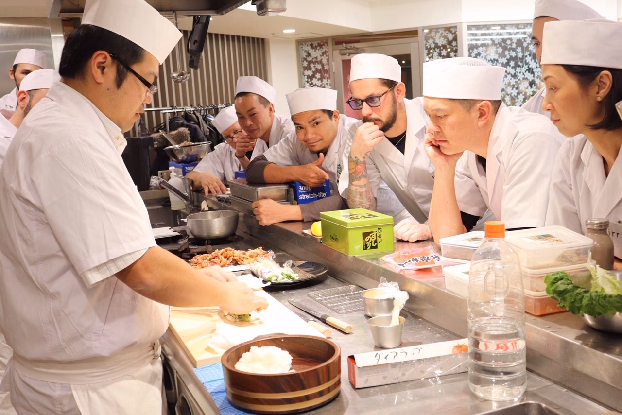 Are there sushi making classes in Tokyo?