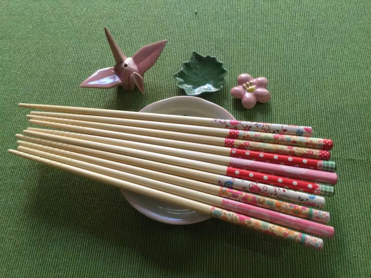 Why do Japanese eat Hashi?