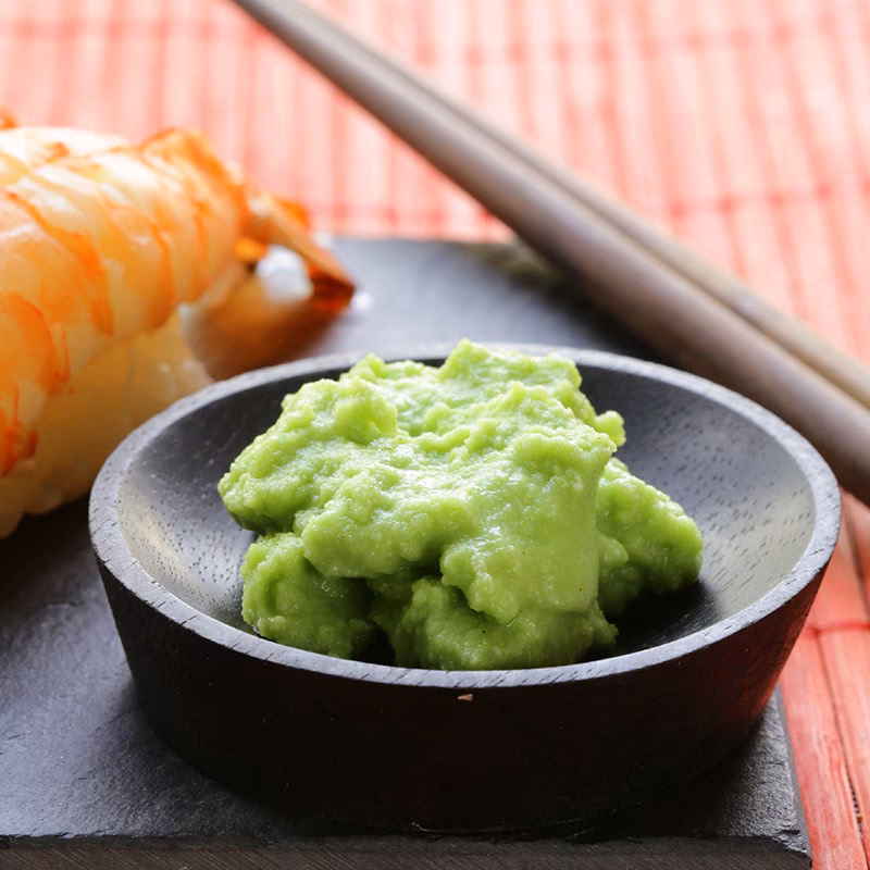 ¿Cómo combinar el polvo de Wasabi con la mayonesa?