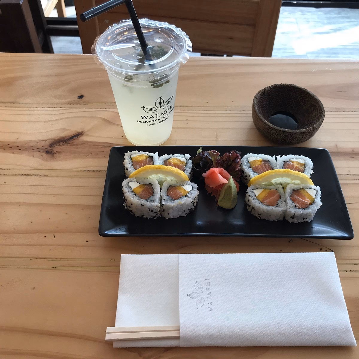 ¿Cuánto cuesta el sushi en el Wonder of the Seas?